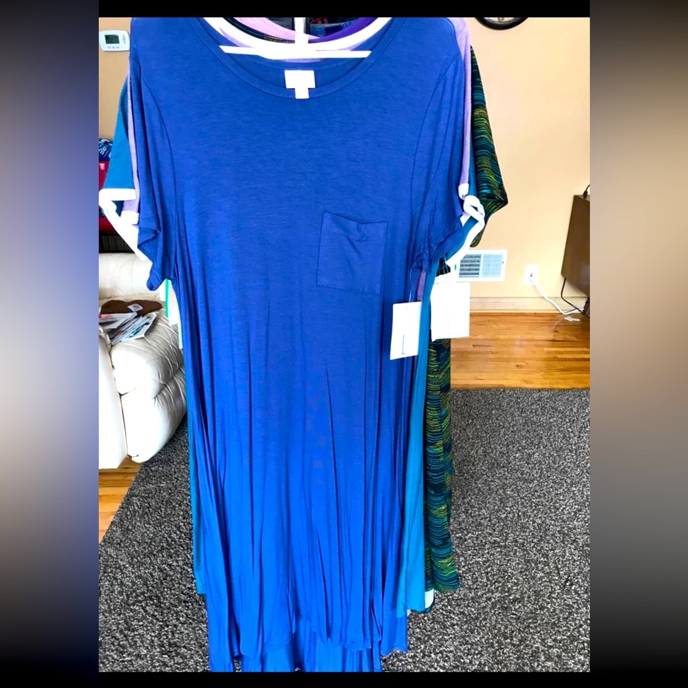 Lularoe Carly - Size L - NWT - retails for $35